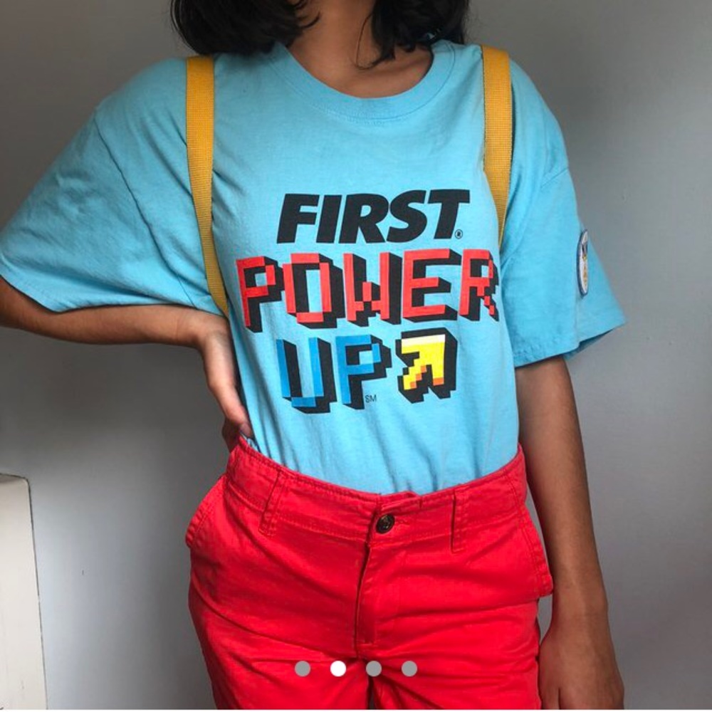 ❤️💛💙graphic tee